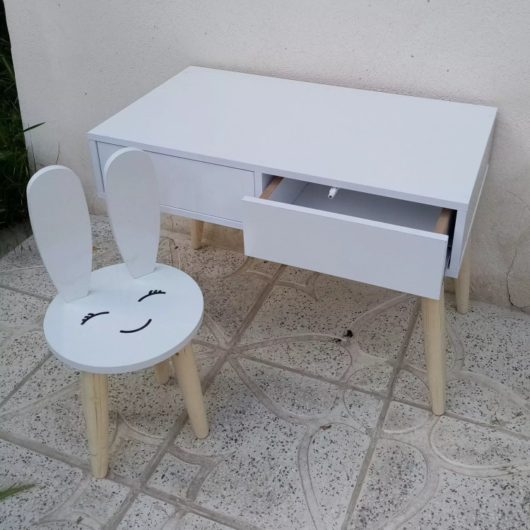 میز تحریر کودک