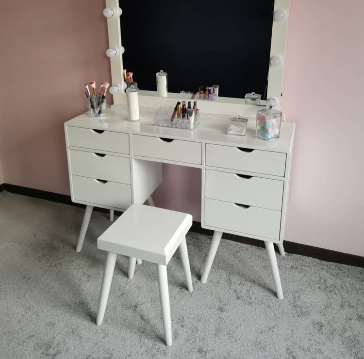 میز آرایش