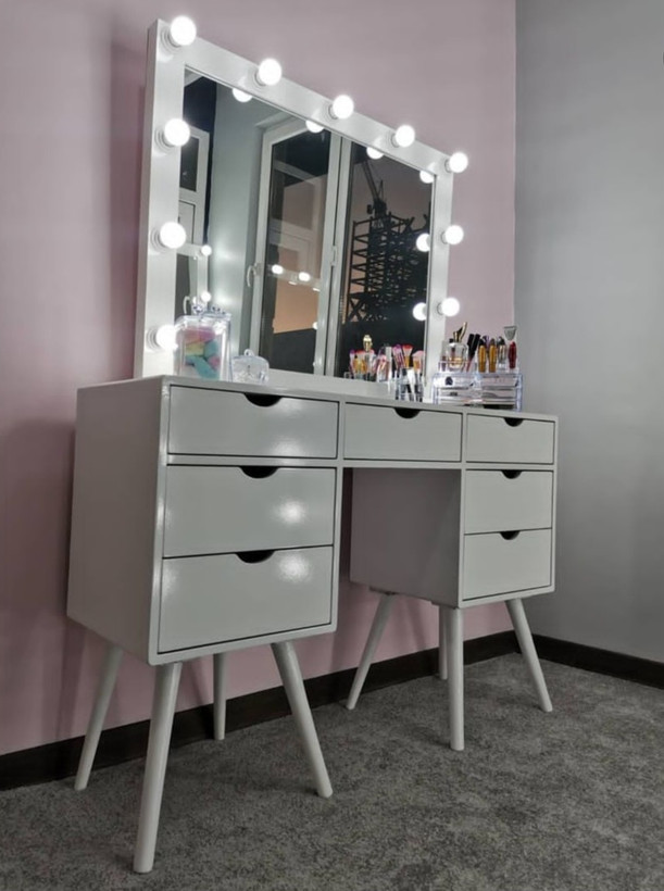 میز آرایش