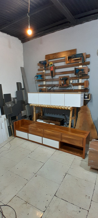 میز تلویزیون