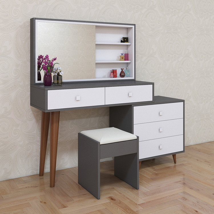 میز آرایش